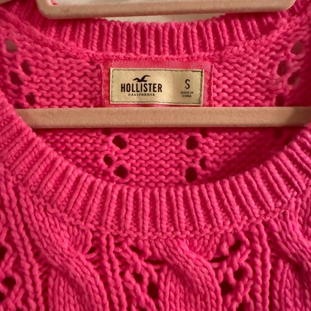 Hot pink Hollister Women’s Sweater size S
Y2K, Casual, Comfy - Picture 4 of 4